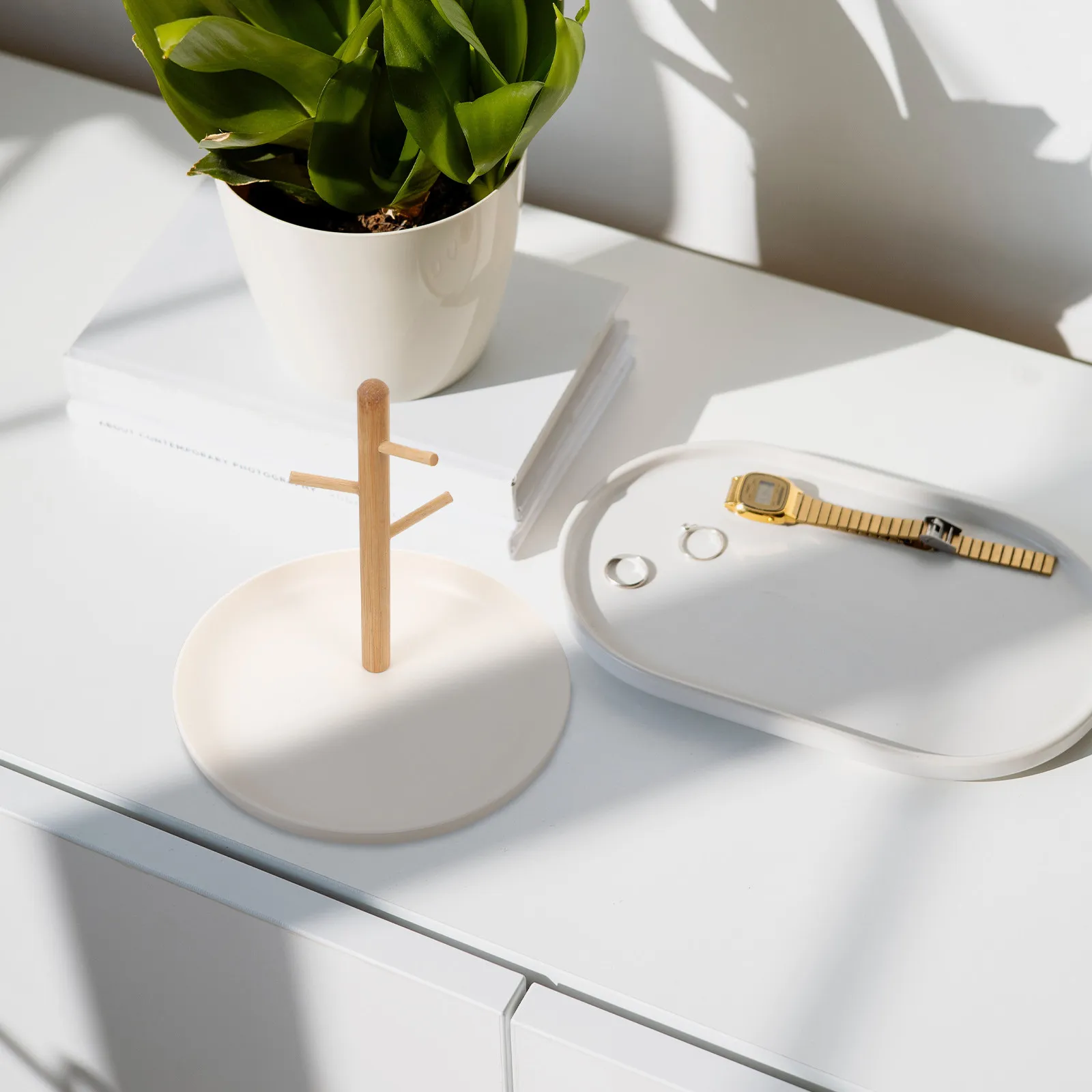 Jewelry Display Stand ABS Bamboo Simple Organizer Decorative Necklace Earring Bracelet Holder Key Tray Storage Rack for Tabletop
Jewelry Display Stand ABS Bamboo Simple Organizer Decorative Necklace Earring Bracelet Holder Key Tray Storage Rack for Tabletop