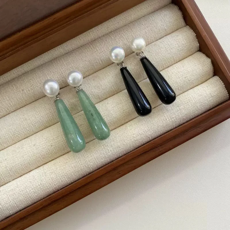 2026 fashionable classic French vintage black agate pearl earrings for women, luxurious and elegant, perfect party gift
2026 fashionable classic French vintage black agate pearl earrings for women, luxurious and elegant, perfect party gift