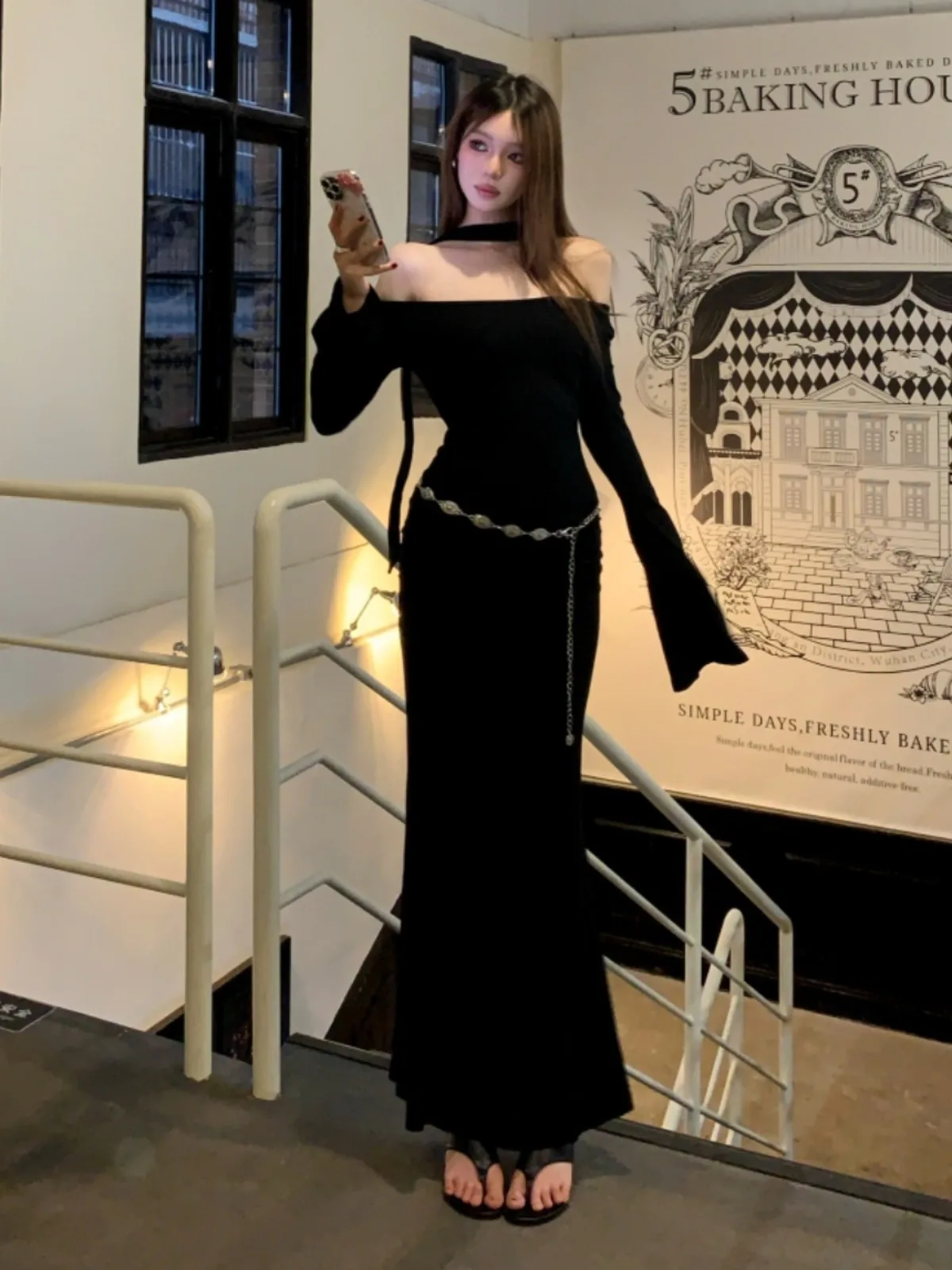 Сексуальное, острое, приталенное женское осенне-зимнее платье-обертка с открытыми плечами и длинным рукавом, элегантное, для зрелых женщин, с юбкой-фаллоны
Сексуальное, острое, приталенное женское осенне-зимнее платье-обертка с открытыми плечами и длинным рукавом, элегантное, для зрелых женщин, с юбкой-фаллоны