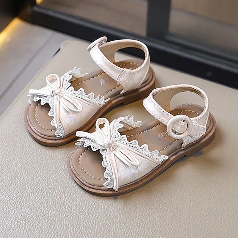 Children's Sandals Fashion Lace Bow Girls' Flat Princess Shoes Summer New Baby Kid's Soft Bottom Casual Beach Sandals
Children's Sandals Fashion Lace Bow Girls' Flat Princess Shoes Summer New Baby Kid's Soft Bottom Casual Beach Sandals