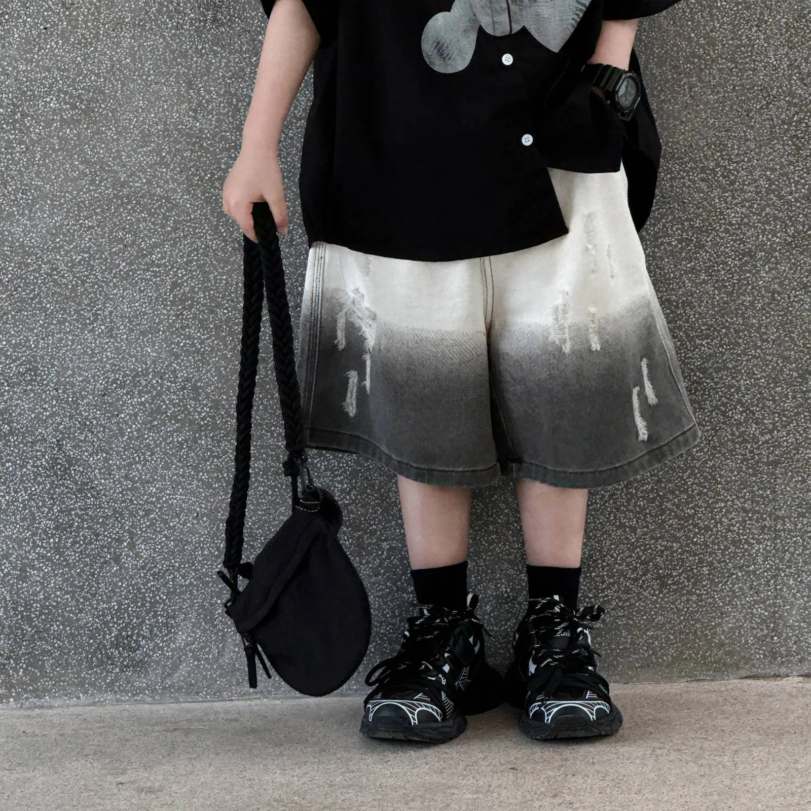Summer New Korean Boys Hundred Gradient Cut High Street Jeans Children'S Shorts Wide Y2k Pants Streetwear Washed Baggy Jeans
Summer New Korean Boys Hundred Gradient Cut High Street Jeans Children'S Shorts Wide Y2k Pants Streetwear Washed Baggy Jeans