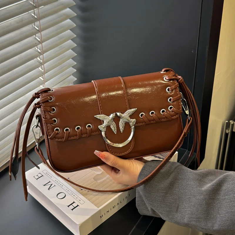 High-Quality Oil Leather Women's Bag - Versatile Shoulder Crossbody Underarm Purse, Stylish Commuter Handbag Perfect for Daily
High-Quality Oil Leather Women's Bag - Versatile Shoulder Crossbody Underarm Purse, Stylish Commuter Handbag Perfect for Daily