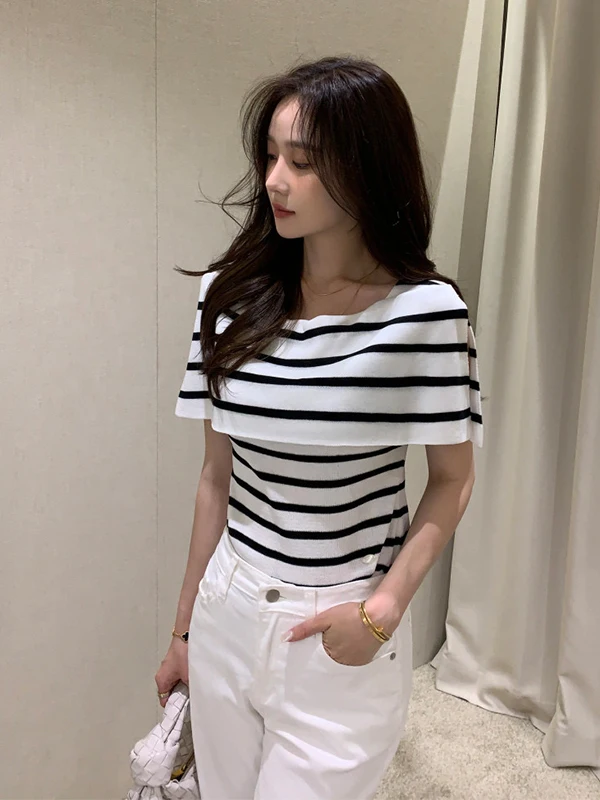 Casual Stripe One-Shoulder Short-Sleeve T-Shirt Women's Slimming Design Summer Fashion Top Comfortable Breathable Cotton Mate...
Casual Stripe One-Shoulder Short-Sleeve T-Shirt Women's Slimming Design Summer Fashion Top Comfortable Breathable Cotton Mate...