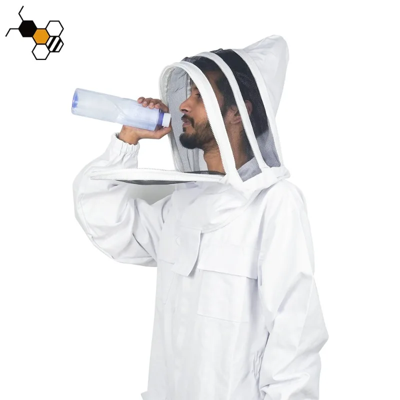 Bee Protective Suit, One-piece Bee Suit, Beekeeping Anti-sting Cotton, White Bee Suit.
Bee Protective Suit, One-piece Bee Suit, Beekeeping Anti-sting Cotton, White Bee Suit.