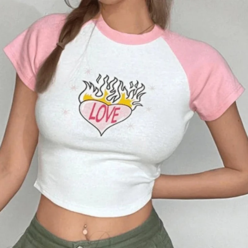 Street style Gothic Emo girl's cut top baby t-shirt retro pink color blocked casual short sleeved t-shirt Y2k clothing
Street style Gothic Emo girl's cut top baby t-shirt retro pink color blocked casual short sleeved t-shirt Y2k clothing