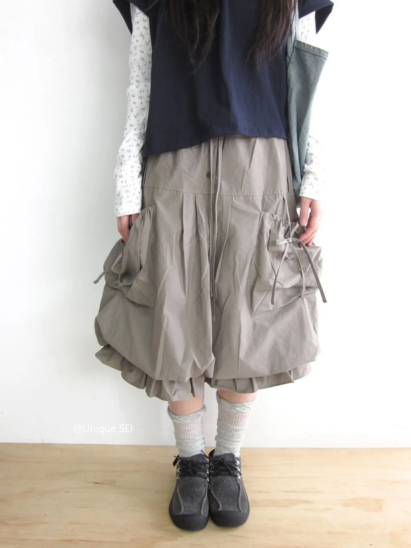 Women Summer Korean Style Street Casual Versatile Pleated Safari Style Skirt Half Body Skirts
Women Summer Korean Style Street Casual Versatile Pleated Safari Style Skirt Half Body Skirts