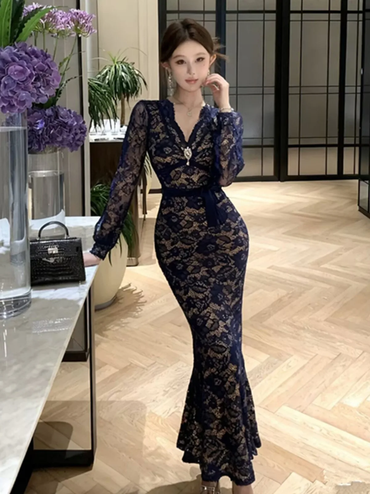 Sexy V-Ne Long Sve Lace Dr Ele High Waist Fi Tail Gown for Women Autumn Winter Faion Casual Ci Walk Dr
Sexy V-Ne Long Sve Lace Dr Ele High Waist Fi Tail Gown for Women Autumn Winter Faion Casual Ci Walk Dr