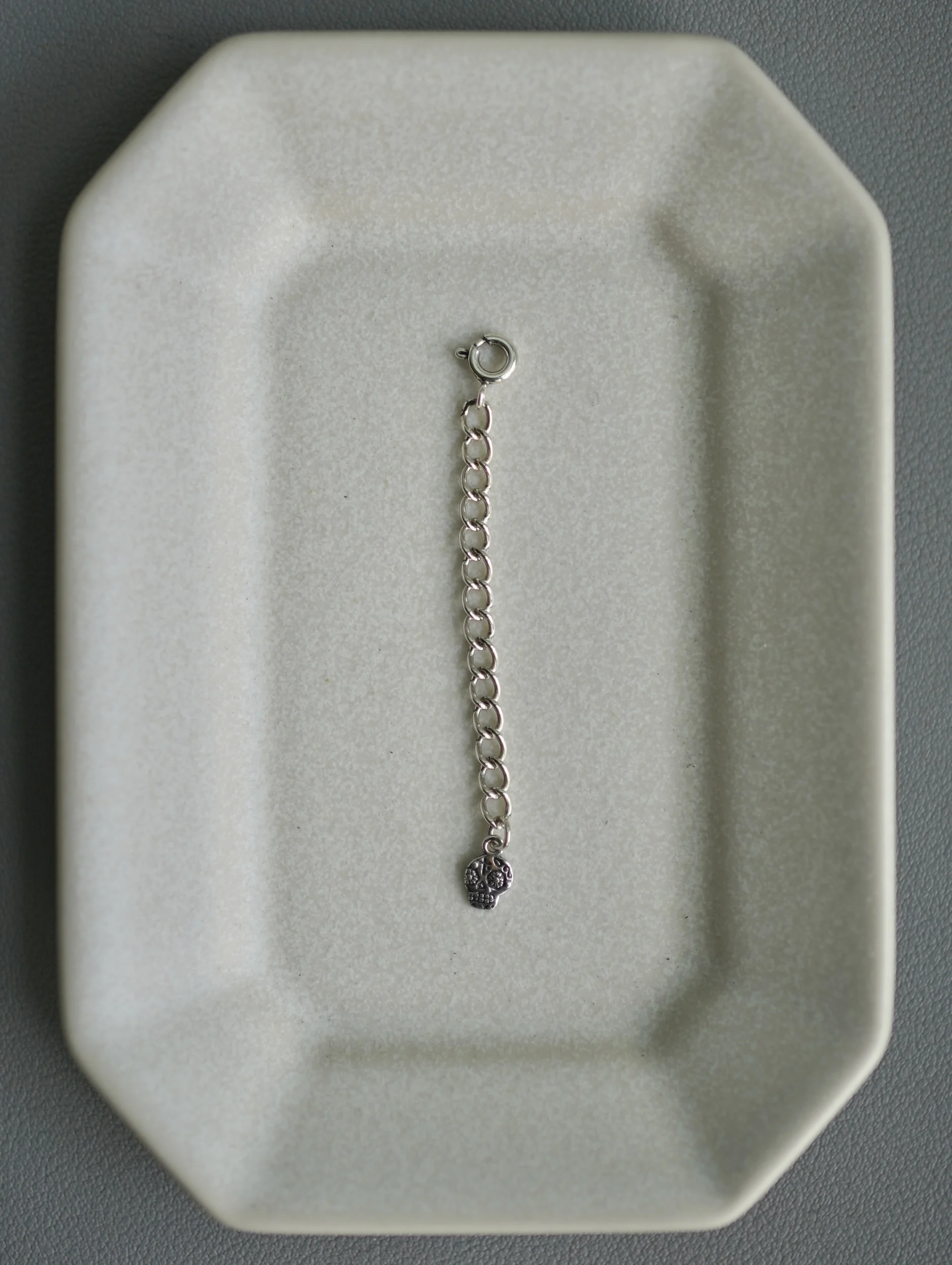 Lotus Eternal 925 Sterling Silver Extendable Chain Personalized Skull Decoration Chain Necklace Length Can Be Extended
Lotus Eternal 925 Sterling Silver Extendable Chain Personalized Skull Decoration Chain Necklace Length Can Be Extended