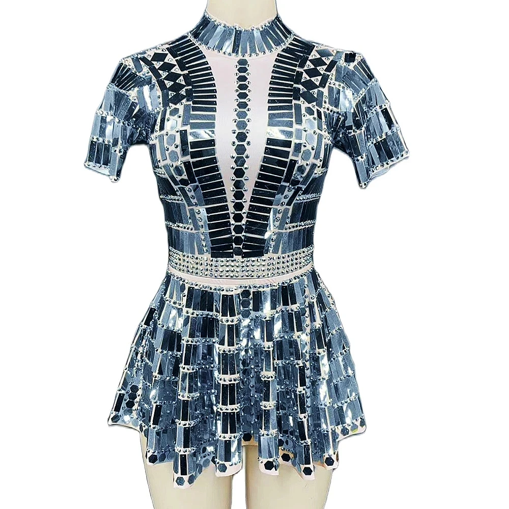 Mini Sparkly Stage Show wear Mirror Sequins Short Sleeve Dress Fashion Singer Nightclub Shiny Oufit
Mini Sparkly Stage Show wear Mirror Sequins Short Sleeve Dress Fashion Singer Nightclub Shiny Oufit