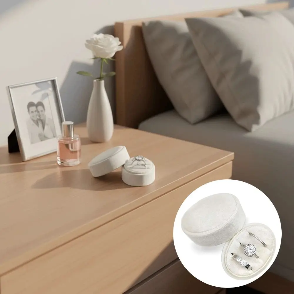 Бархатная шкатулка для колец овальной формы ручной работы, органайзер для украшений, 2/3 отделения, винтажный стиль, для трех колец, свадебная
Бархатная шкатулка для колец овальной формы ручной работы, органайзер для украшений, 2/3 отделения, винтажный стиль, для трех колец, свадебная