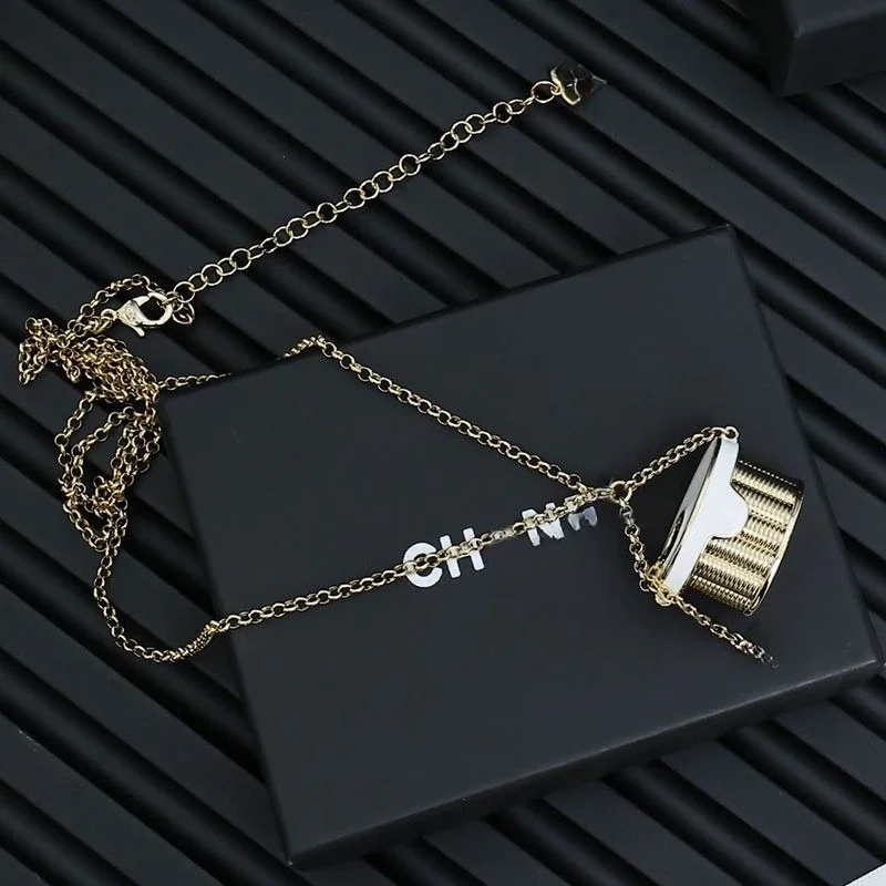 Brand new three-dimensional vegetable basket necklace, full of three-dimensional sense, fashionable trend pendant, bag pendant
Brand new three-dimensional vegetable basket necklace, full of three-dimensional sense, fashionable trend pendant, bag pendant