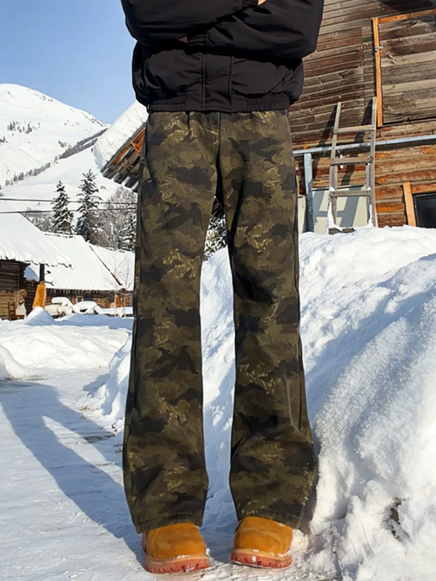 American Retro Camouflage Jeans Men's Winter Faion High Waist Straight Leg Micro Flare Pants Fce Lined Knife Blade Design
American Retro Camouflage Jeans Men's Winter Faion High Waist Straight Leg Micro Flare Pants Fce Lined Knife Blade Design