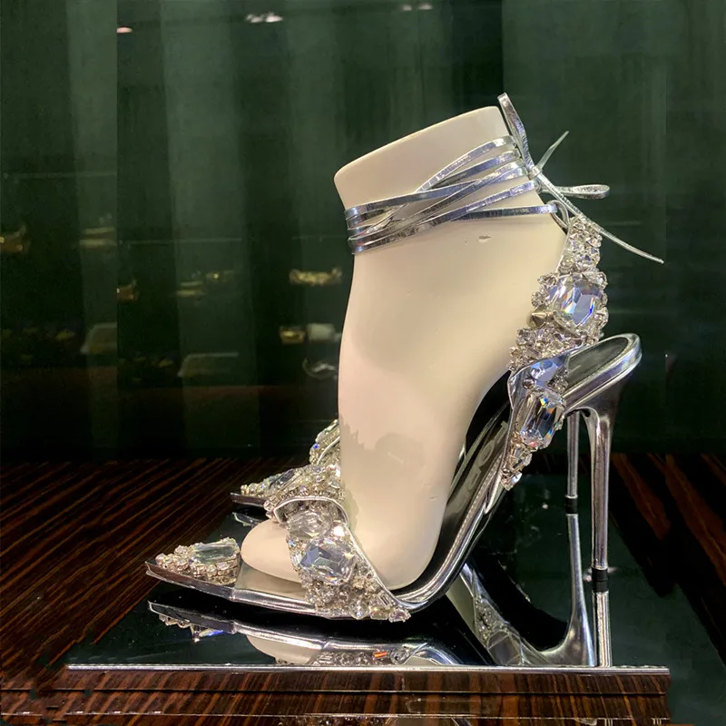 Metallic Crystal Ankle-Tie Sandals Women Lace up Rhinestones Luxury Design High Heels 2022 Spring New Runway Sandals Shoes
Metallic Crystal Ankle-Tie Sandals Women Lace up Rhinestones Luxury Design High Heels 2022 Spring New Runway Sandals Shoes