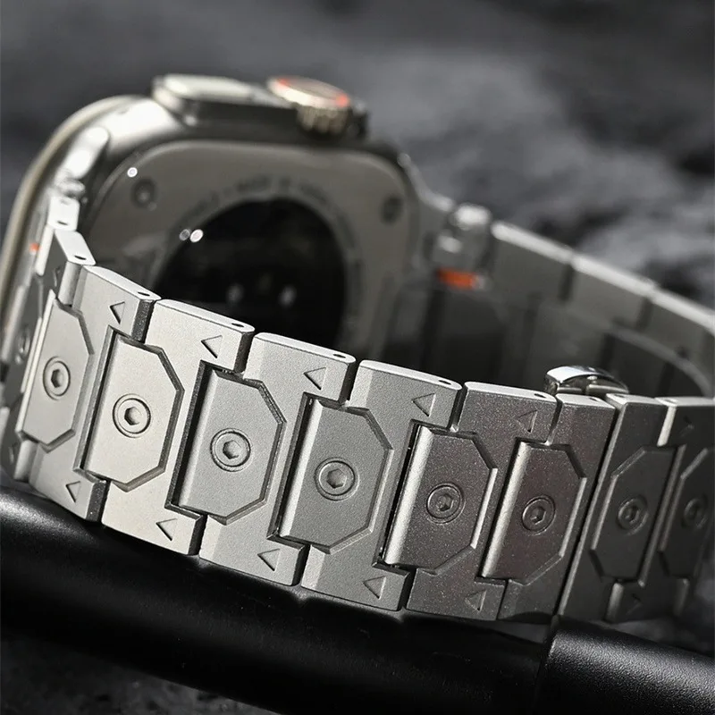 Metal Strap for Apple Watch Ultra 2 1 49mm 10 42mm 46mm High End Stainless Steel Band for Iwatch 9 8 7 6 5 SE 45mm 41mm 44/40mm
Metal Strap for Apple Watch Ultra 2 1 49mm 10 42mm 46mm High End Stainless Steel Band for Iwatch 9 8 7 6 5 SE 45mm 41mm 44/40mm