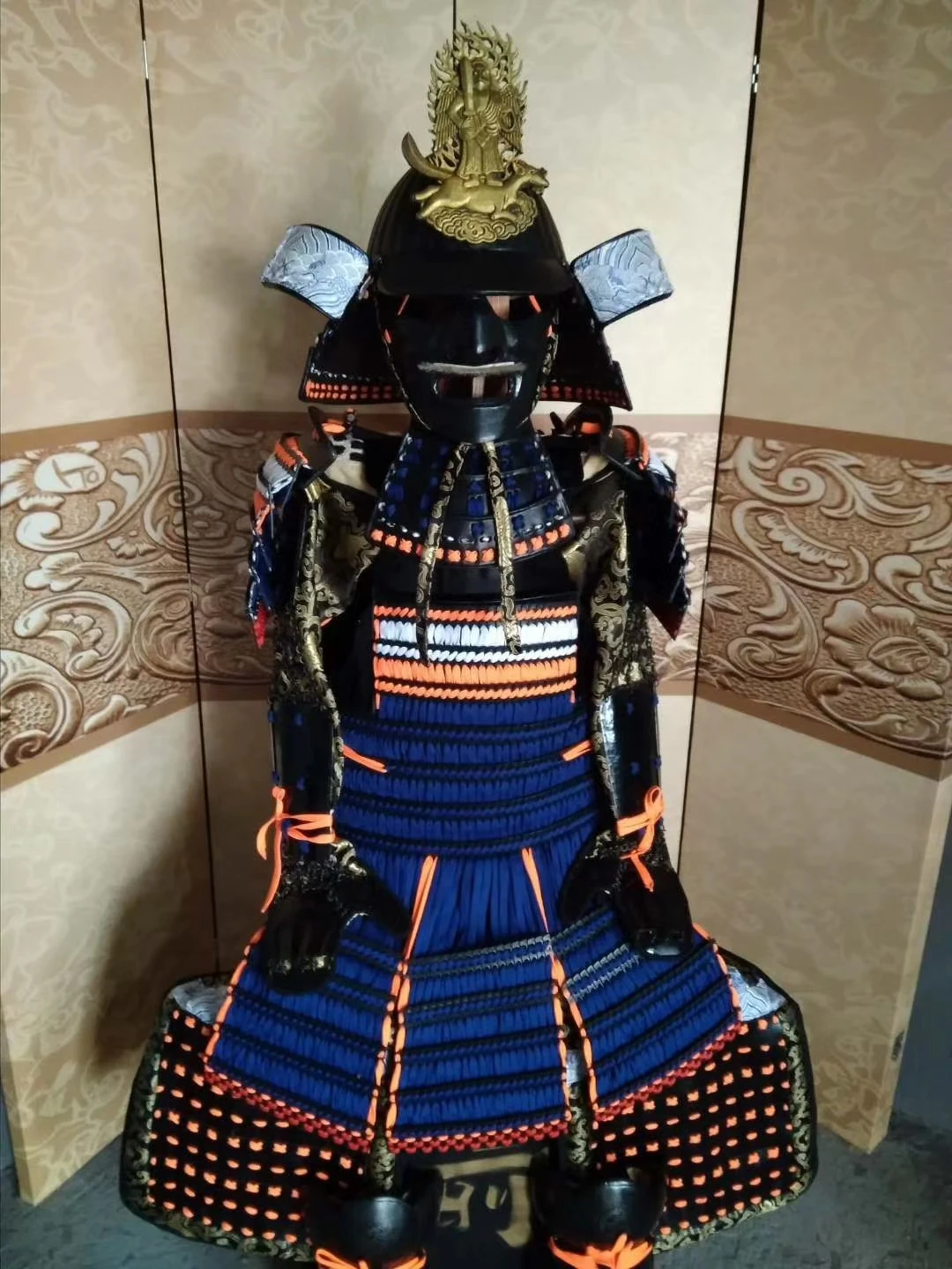 FRP material Japanese Samurai Armor Cosplay Movie Uesugi Kenshin Stage Performance Costs Handdragged Real Armor Japanese Armors
FRP material Japanese Samurai Armor Cosplay Movie Uesugi Kenshin Stage Performance Costs Handdragged Real Armor Japanese Armors
