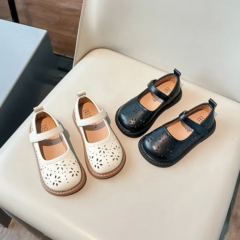 Simple Girls' Flat Shoes Fashion Hollow-out Versatile Kids Leather Shoes Causal Trend New Children Princess Shoes Solid Color
Simple Girls' Flat Shoes Fashion Hollow-out Versatile Kids Leather Shoes Causal Trend New Children Princess Shoes Solid Color