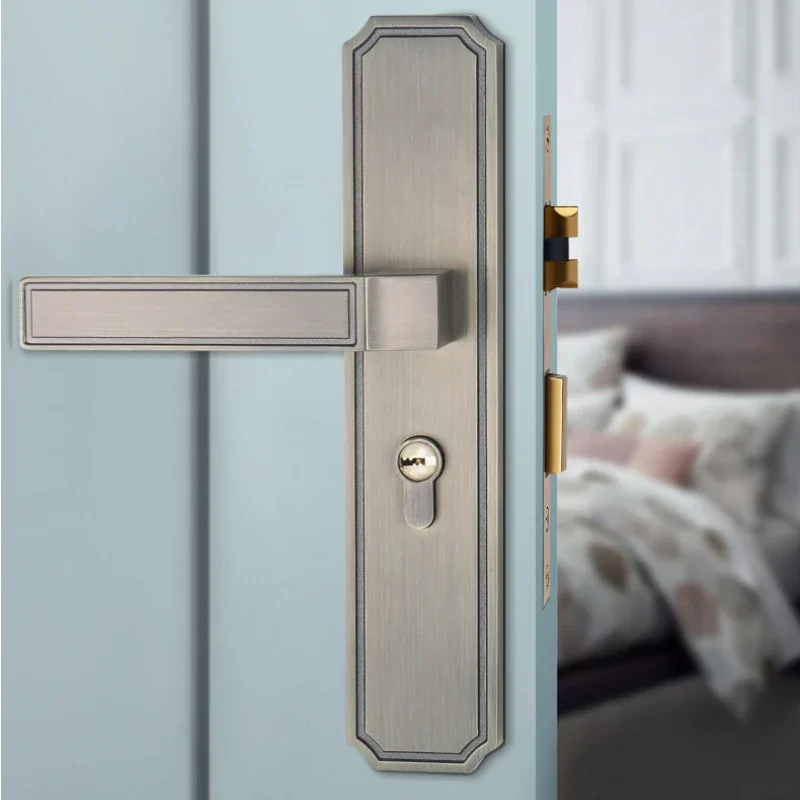 Thickened Magnetic Suction Door Lock Household Bedroom Silent New Chinese Style Copper Door Lock Handle
Thickened Magnetic Suction Door Lock Household Bedroom Silent New Chinese Style Copper Door Lock Handle