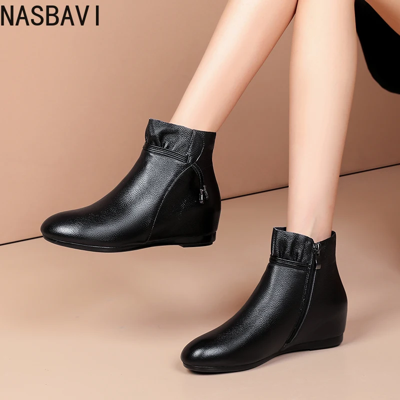 2025 Autumn Winter Retro Cow Leather Knotting Short Boots for Ladies Wedge Low Heel Daily Casual Women Shoes Brown Large Size 43
2025 Autumn Winter Retro Cow Leather Knotting Short Boots for Ladies Wedge Low Heel Daily Casual Women Shoes Brown Large Size 43