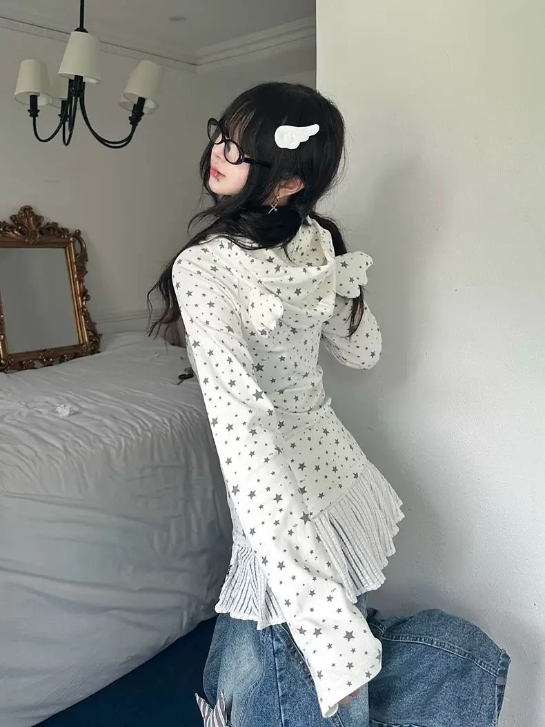 Женская футболка в американском стиле, осенняя звезда, футболки с длинными рукавами и капюшоном с принтом крыльев, сладкий пряный облегающий базовый топ
Женская футболка в американском стиле, осенняя звезда, футболки с длинными рукавами и капюшоном с принтом крыльев, сладкий пряный облегающий базовый топ