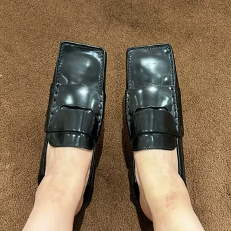 Black Patent Leather Square Toe Flat Penny Loafers Woman Spring and Autumn 2026 Retro Slip-On Casual Dress Shoes Footwear
Black Patent Leather Square Toe Flat Penny Loafers Woman Spring and Autumn 2026 Retro Slip-On Casual Dress Shoes Footwear