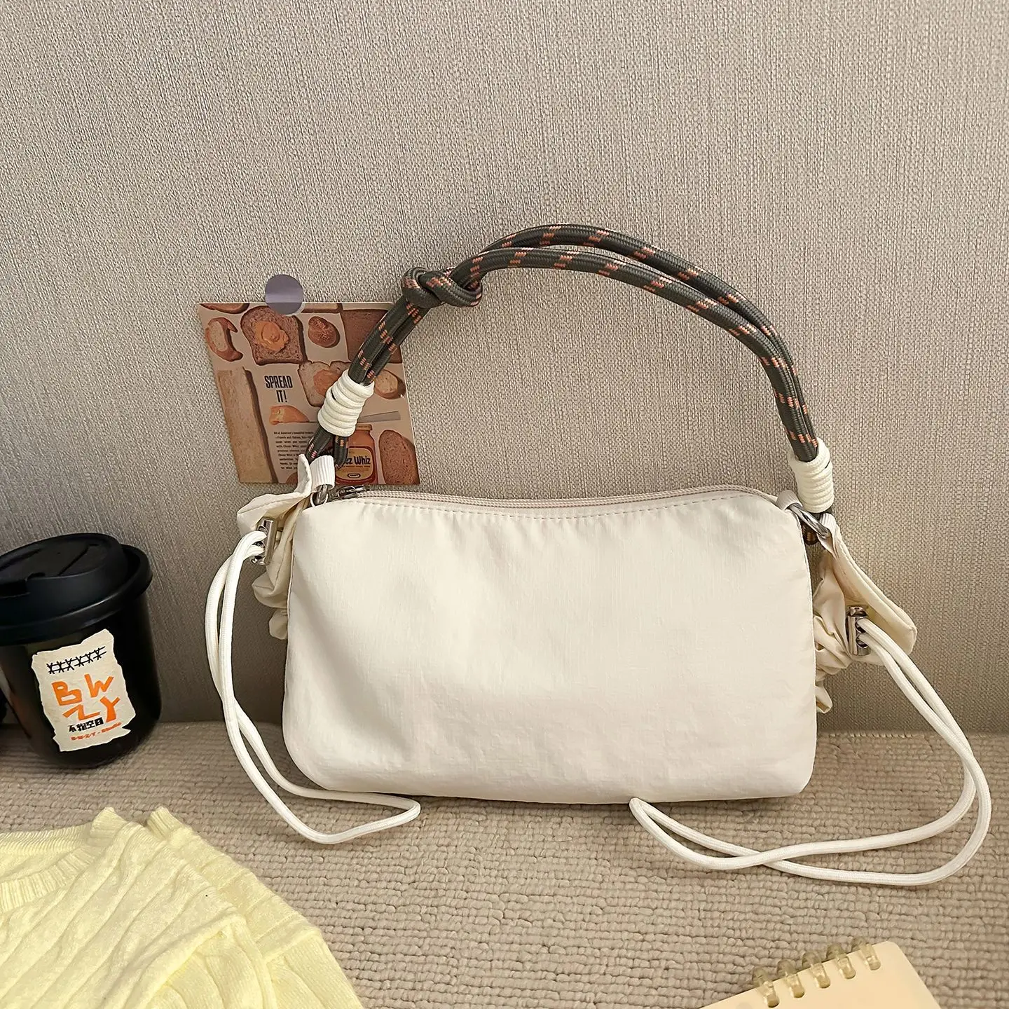 Japanese Pleated Nylon Handbag Large Capacity Casual Commuter Single Shoulder Underarm Bags Versatile Crossbody Bag
Japanese Pleated Nylon Handbag Large Capacity Casual Commuter Single Shoulder Underarm Bags Versatile Crossbody Bag