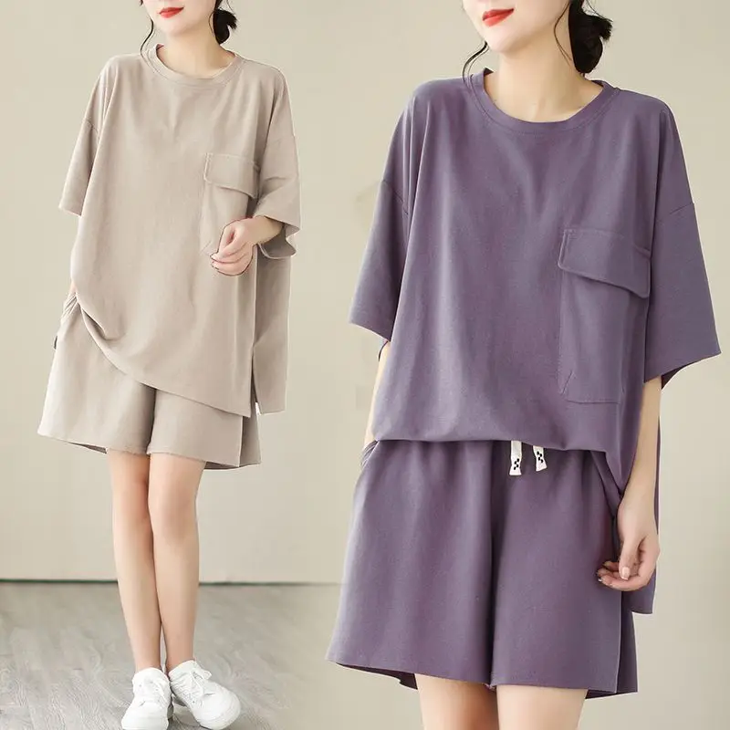 Women's Casual Cotton Short Sleeve Shorts Set Loose Fit Fashionable Large Size Two-Piece Summer Sportswear Ensemble
Women's Casual Cotton Short Sleeve Shorts Set Loose Fit Fashionable Large Size Two-Piece Summer Sportswear Ensemble