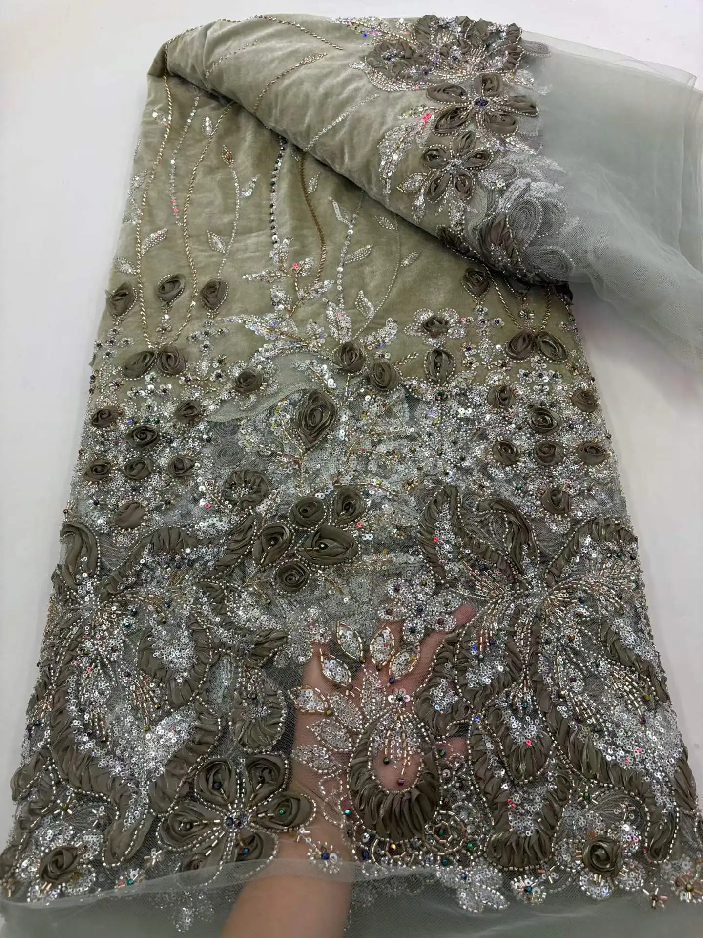 3D Flower African Lace Fabric 2026 Sequins Tulle Evening Dresses for Women Embroidery French Fashion Mesh Fabrics Cloth Sewing
3D Flower African Lace Fabric 2026 Sequins Tulle Evening Dresses for Women Embroidery French Fashion Mesh Fabrics Cloth Sewing