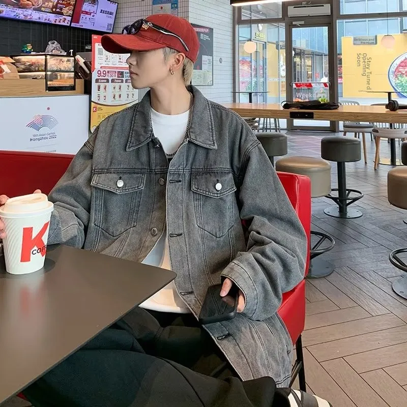 Свободный крой, повседневная джинсовая куртка для мужчин, весна-осень, High Street Sle, свободный воротник, рабочая одежда, пальто из полиэстера, длинное све
Свободный крой, повседневная джинсовая куртка для мужчин, весна-осень, High Street Sle, свободный воротник, рабочая одежда, пальто из полиэстера, длинное све