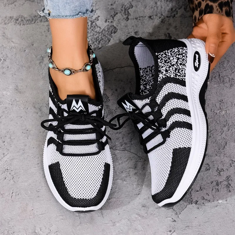 2025 НОВЫЕ женские мягкие и удобные модные кроссовки высокого качества, дышащая сетчатая обувь и повседневная обувь 
2025 НОВЫЕ женские мягкие и удобные модные кроссовки высокого качества, дышащая сетчатая обувь и повседневная обувь