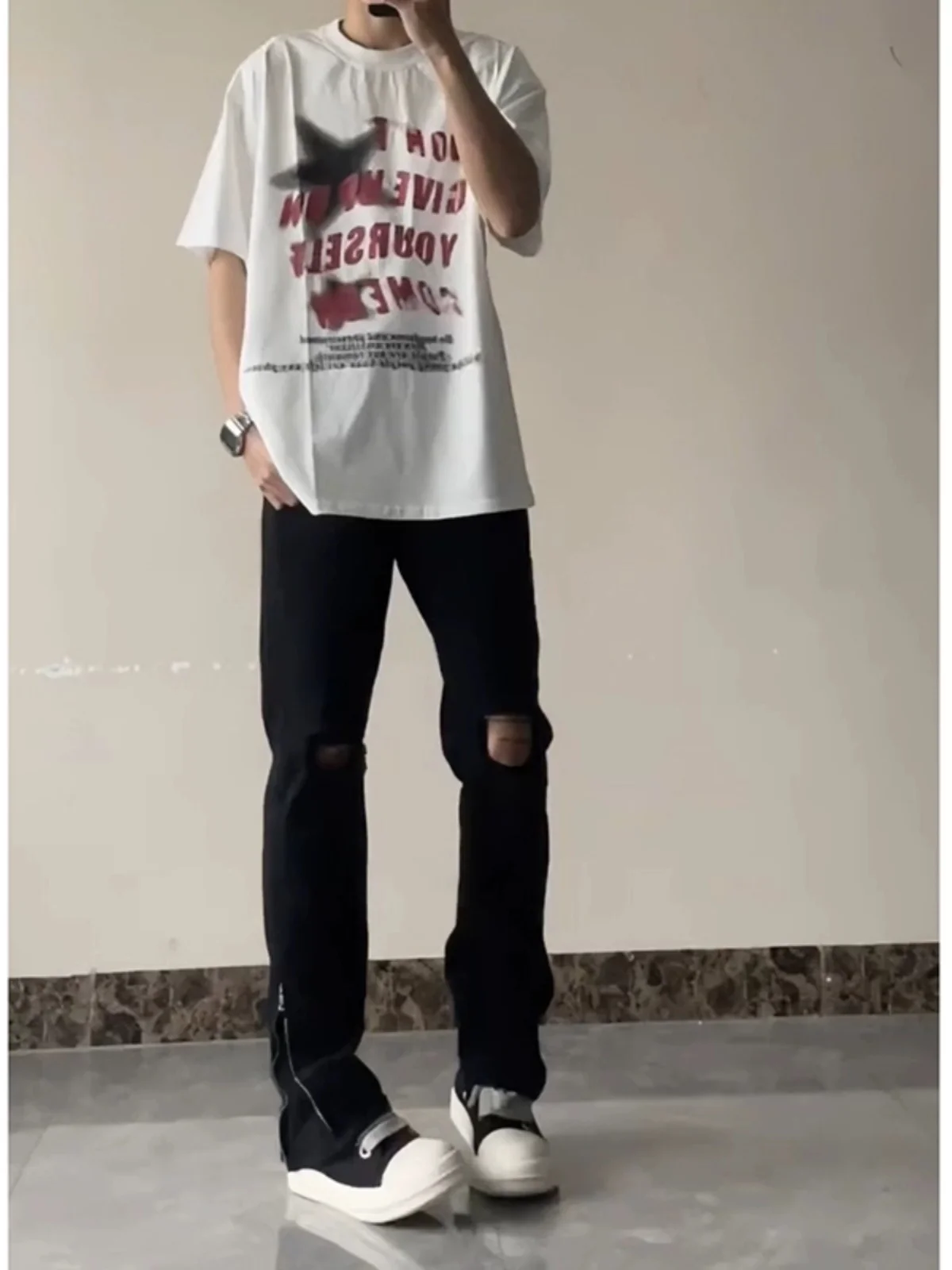 High Street Sle Men's Straight Leg Jeans Zipper Cuff Hole Design Faionable And Cool High Waist Jeans Youthful Trend
High Street Sle Men's Straight Leg Jeans Zipper Cuff Hole Design Faionable And Cool High Waist Jeans Youthful Trend