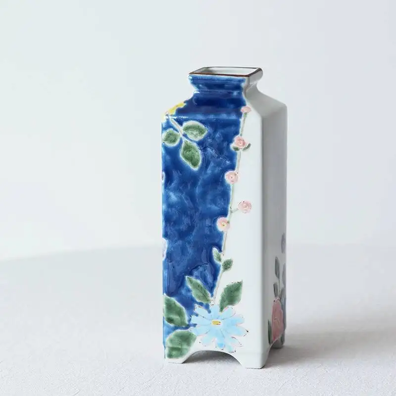 In Stock Japanese Imported Kutani Ware Hand-Painted Floral Square Desktop Ceramic Decorative Ornament Flower Vessel Vase
In Stock Japanese Imported Kutani Ware Hand-Painted Floral Square Desktop Ceramic Decorative Ornament Flower Vessel Vase