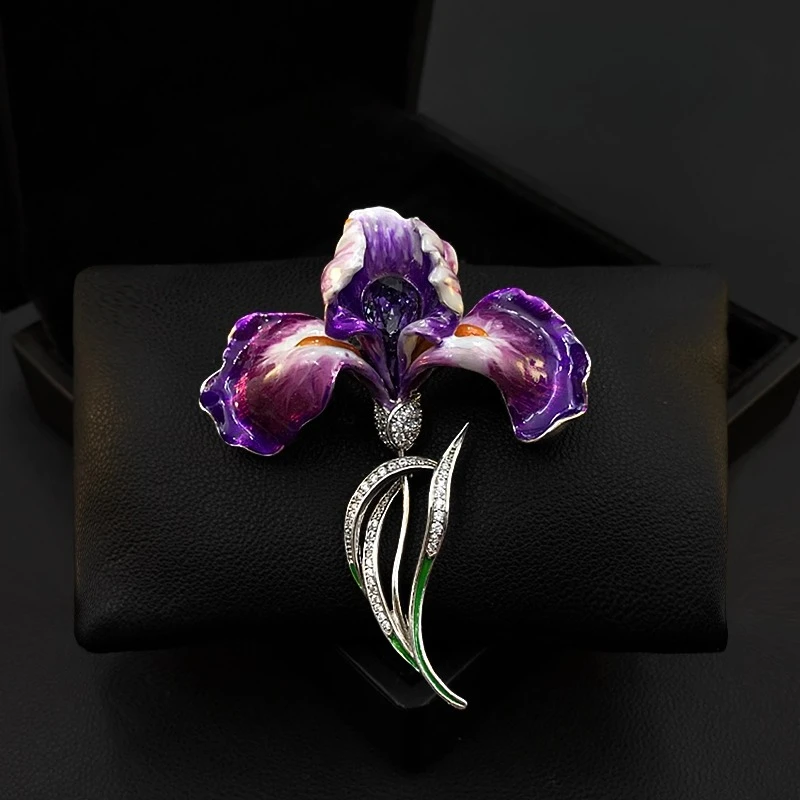 Mysterious Unique Shining Iris Flower Brooch Women's Clothing Embellishment Accessory Exquisite Pin Fashion Jewelry 5622
Mysterious Unique Shining Iris Flower Brooch Women's Clothing Embellishment Accessory Exquisite Pin Fashion Jewelry 5622