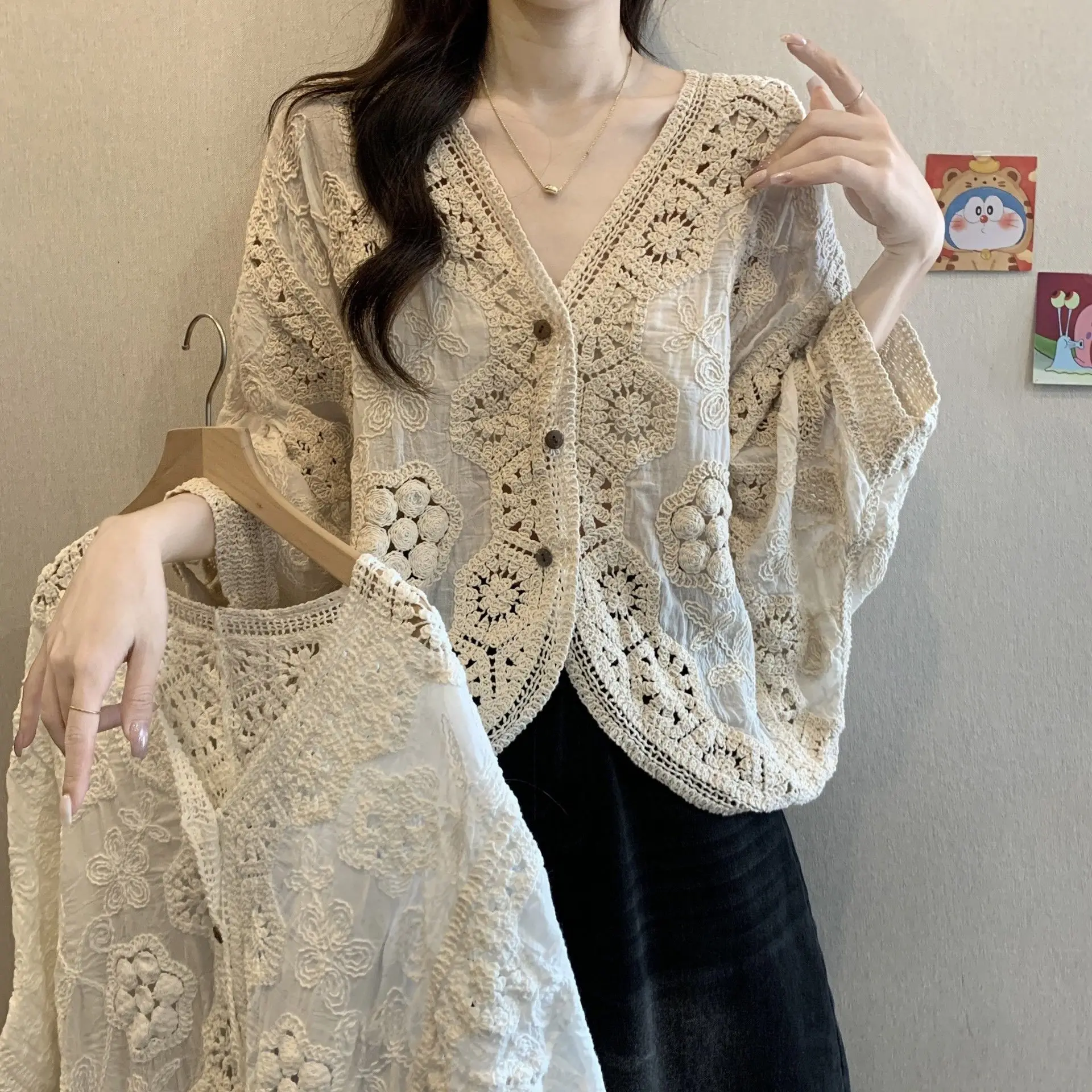 Boho Embroidery Lace V-neck Shirt Women Clothing Summer Coat Jacket Outerwear Sun Protection Cardigan Top Harajuku Vintage New
Boho Embroidery Lace V-neck Shirt Women Clothing Summer Coat Jacket Outerwear Sun Protection Cardigan Top Harajuku Vintage New