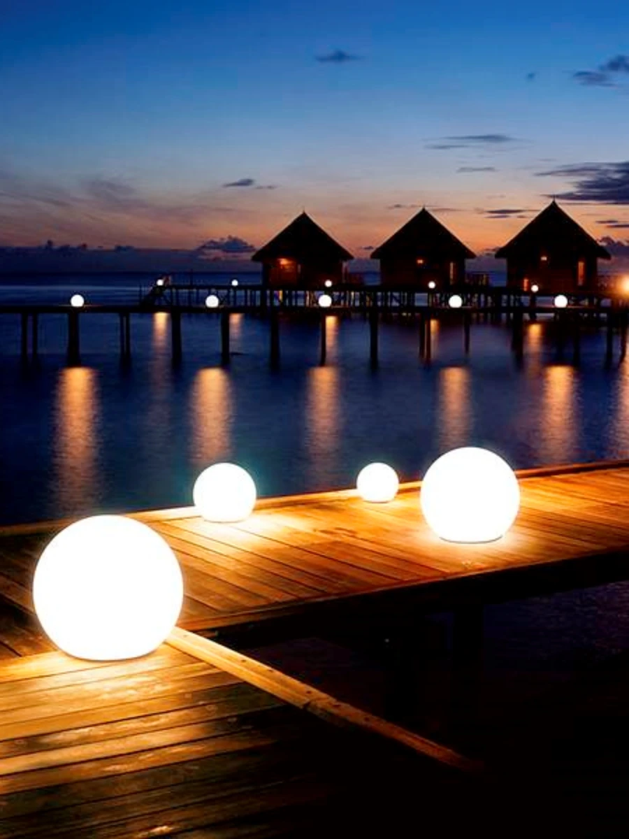 D40cm Rechargeable LED Globe Balls for Coffee Bar Table Built-in Lithium Battery Remote Control
D40cm Rechargeable LED Globe Balls for Coffee Bar Table Built-in Lithium Battery Remote Control