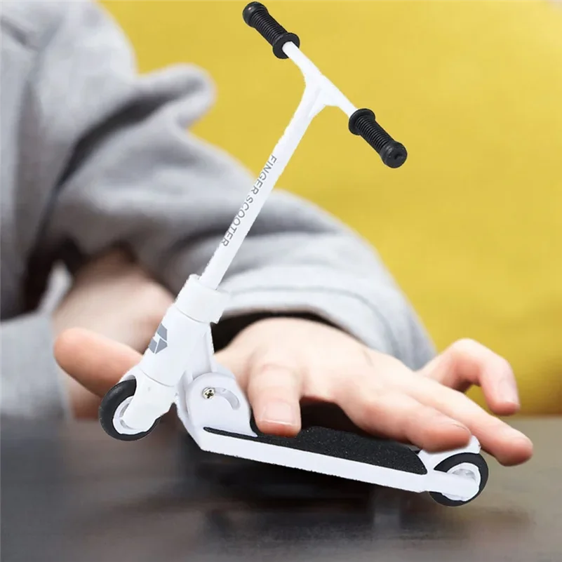 ABHS-New Finger Scooter Children Fingertip Pedal Vitality Car Desktop Skateboard Toy Car
ABHS-New Finger Scooter Children Fingertip Pedal Vitality Car Desktop Skateboard Toy Car