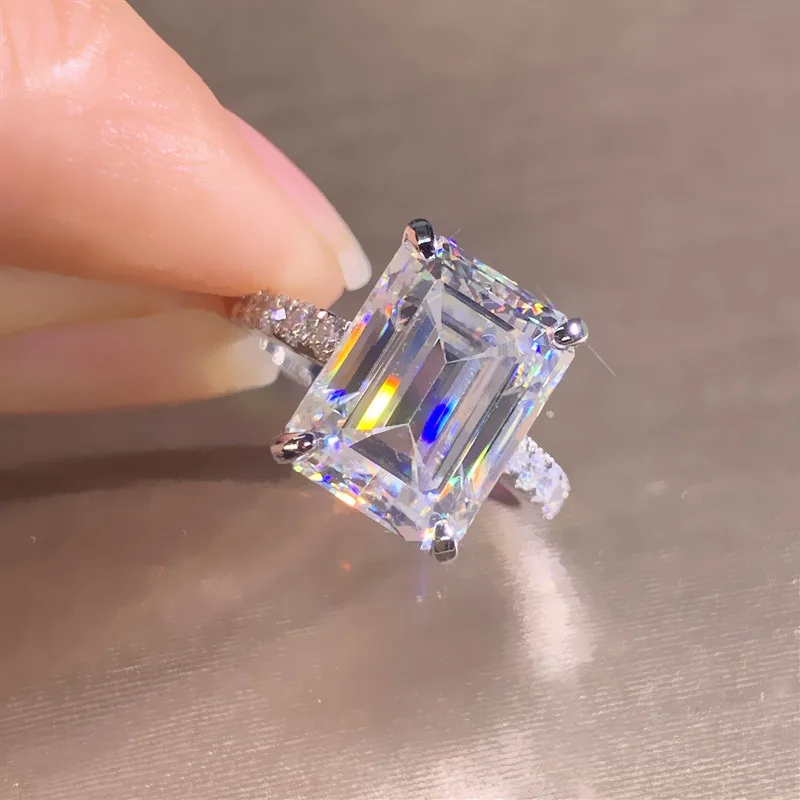 14K AU585 Gold Ring Emerald Cut Mosan Diamond D-color VVS ring Wedding, Engagement, Anniversary Party, Valentine's Gift
14K AU585 Gold Ring Emerald Cut Mosan Diamond D-color VVS ring Wedding, Engagement, Anniversary Party, Valentine's Gift