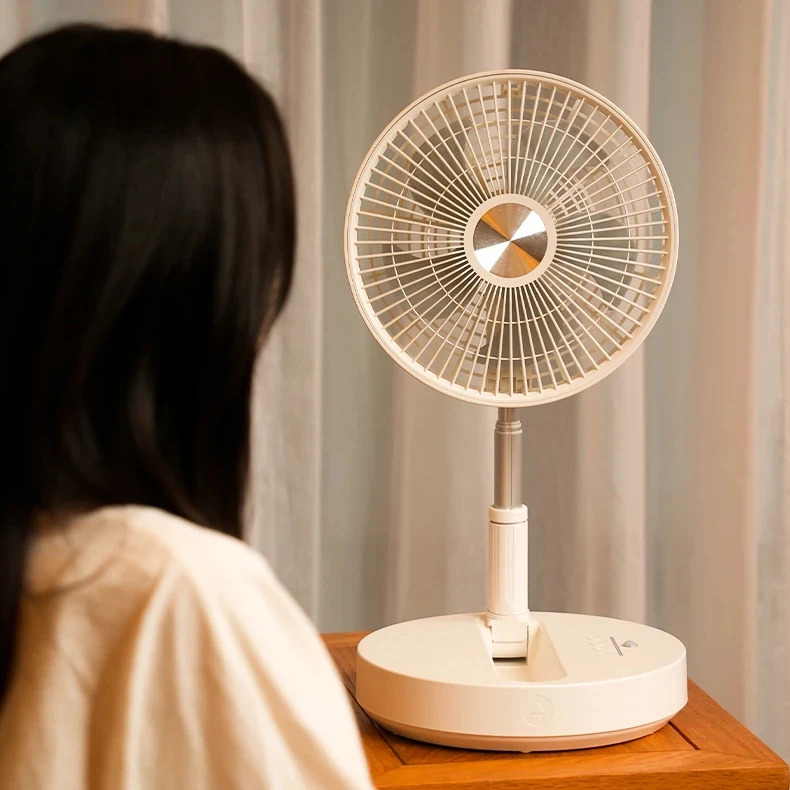 2023 New 11inch Pesdestal Oscillating Portable Foldable Easy Storage Battery 10800mAh Brushless DC motor Air cooling floor fan
2023 New 11inch Pesdestal Oscillating Portable Foldable Easy Storage Battery 10800mAh Brushless DC motor Air cooling floor fan