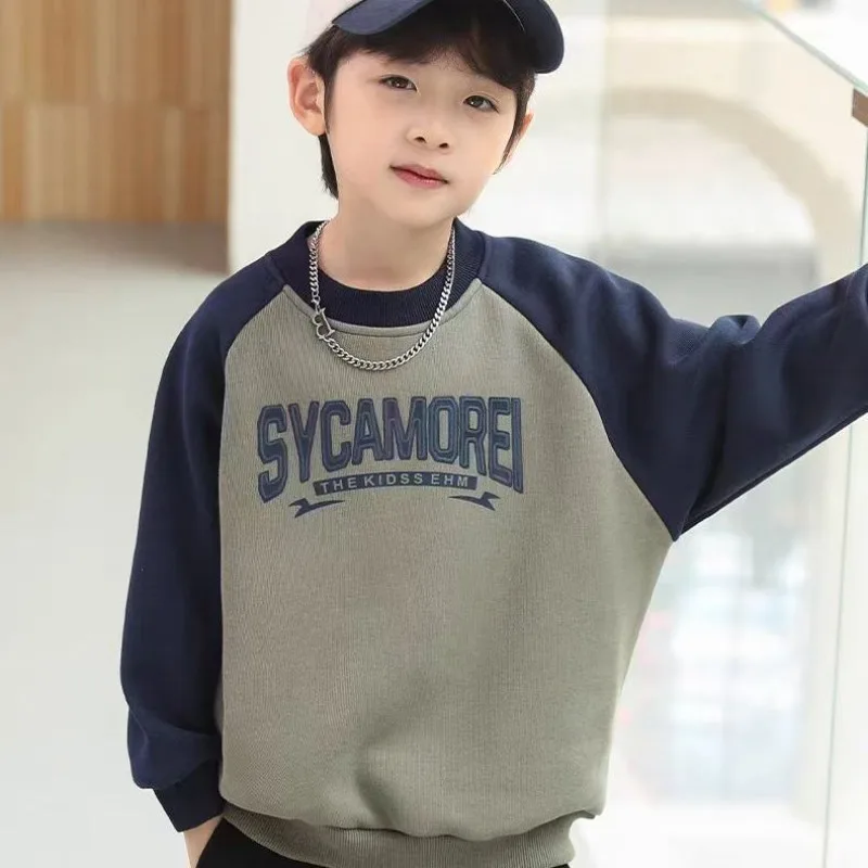 Boys' Middle Kids 2025 New Arrival Spring/Autumn Loose Fit Korean Street-Style Long Sleeve Base Layer Trendy Sweatshirt Tops
Boys' Middle Kids 2025 New Arrival Spring/Autumn Loose Fit Korean Street-Style Long Sleeve Base Layer Trendy Sweatshirt Tops