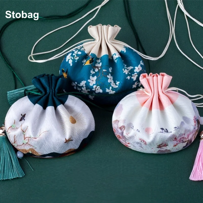 StoBag 20pcs Chinese Silk Sachet Bag Hanging Drawstring Gift Jewelry Package Storage Pocket Reusable Pouch Decoration Party
StoBag 20pcs Chinese Silk Sachet Bag Hanging Drawstring Gift Jewelry Package Storage Pocket Reusable Pouch Decoration Party