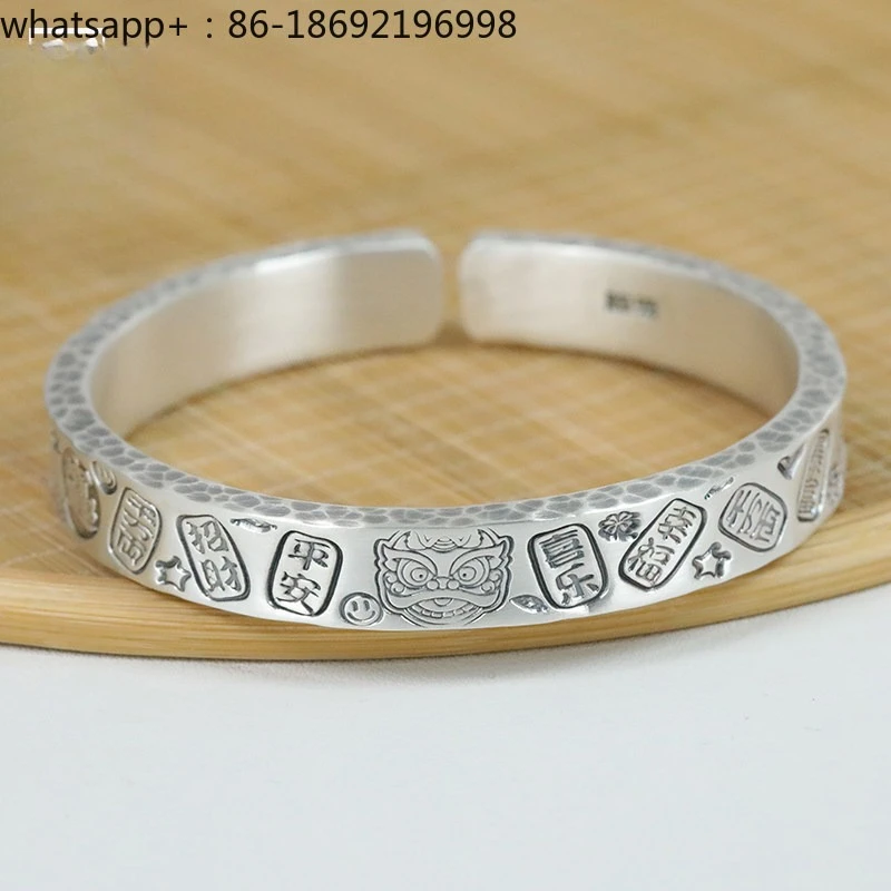 Silver Bracelet 999 Sterling Silver Yunnan Handmade Men's and Women's Vintage Celebrity Style Bracelets
Silver Bracelet 999 Sterling Silver Yunnan Handmade Men's and Women's Vintage Celebrity Style Bracelets