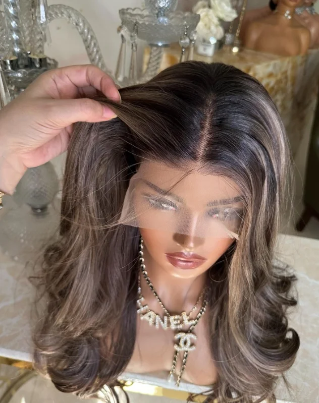 Soft Dark Brown Body Wave Middle Part Wig with Highlight– Heat-Resistant Synthetic Wig for Women Mix Streaks Wavy Natural Wig
Soft Dark Brown Body Wave Middle Part Wig with Highlight– Heat-Resistant Synthetic Wig for Women Mix Streaks Wavy Natural Wig