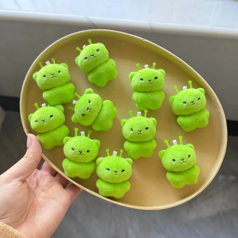 Green alien cat plush keychain, soft little toy, cute and fun keychain, handmade doll accessory
Green alien cat plush keychain, soft little toy, cute and fun keychain, handmade doll accessory