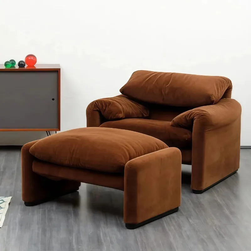 Handmade single seat velvet armchair bedroom or hotel living room home furniture
Handmade single seat velvet armchair bedroom or hotel living room home furniture