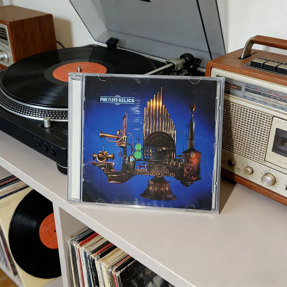 CD 'Relics' Is A Compilation Album By Pink Floyd, Released in 1971, Also Referred To By Fans As The 'Collection of Lost Gems'.
CD 'Relics' Is A Compilation Album By Pink Floyd, Released in 1971, Also Referred To By Fans As The 'Collection of Lost Gems'.