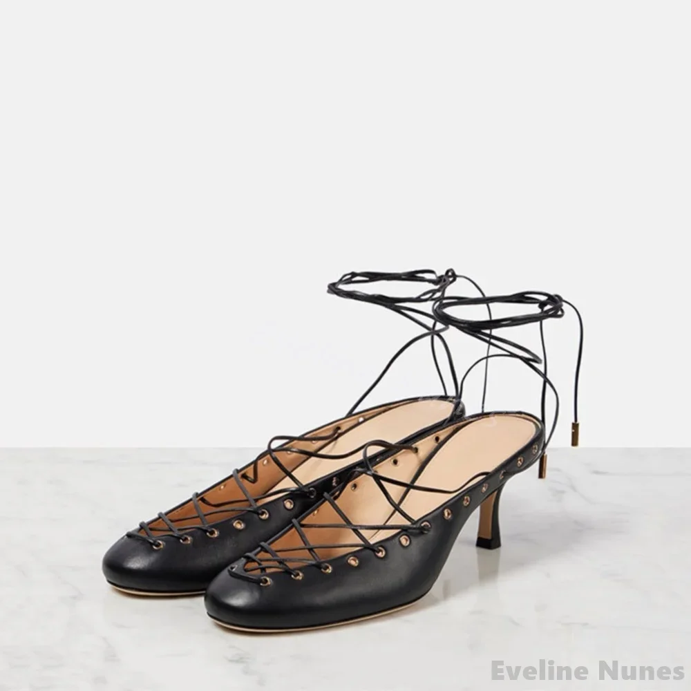 Retro Closed Toe Lace Up Mules Women Solid Leather Hollow Cross Strap Kitten Heel Sexy High Heels 2025 Summer Fashion Sandals
Retro Closed Toe Lace Up Mules Women Solid Leather Hollow Cross Strap Kitten Heel Sexy High Heels 2025 Summer Fashion Sandals