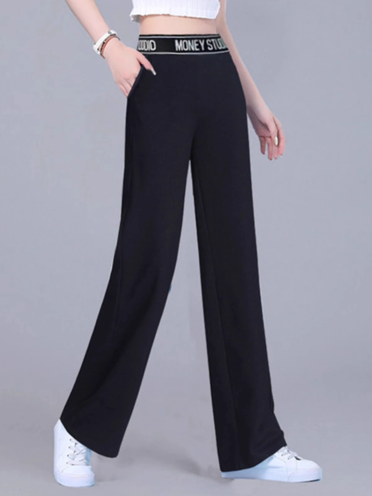 Широкие брюки из ледяного шелка, женские летние тонкие драпированные брюки с высокой талией и надписью небольшого размера, тонкие прямые повседневные брюки
Широкие брюки из ледяного шелка, женские летние тонкие драпированные брюки с высокой талией и надписью небольшого размера, тонкие прямые повседневные брюки