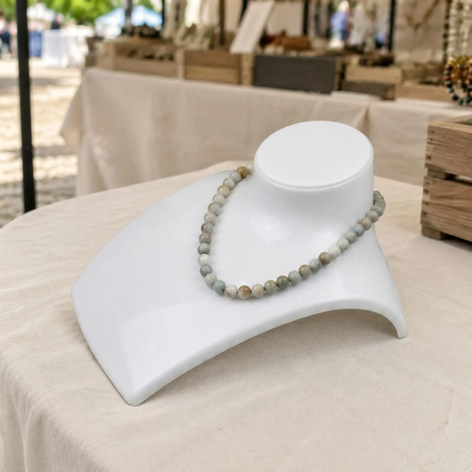 Plastic Necklace Bust Lightweight Necklace Display Bust Easy to Clean Long-Lasting for Market Stall
Plastic Necklace Bust Lightweight Necklace Display Bust Easy to Clean Long-Lasting for Market Stall