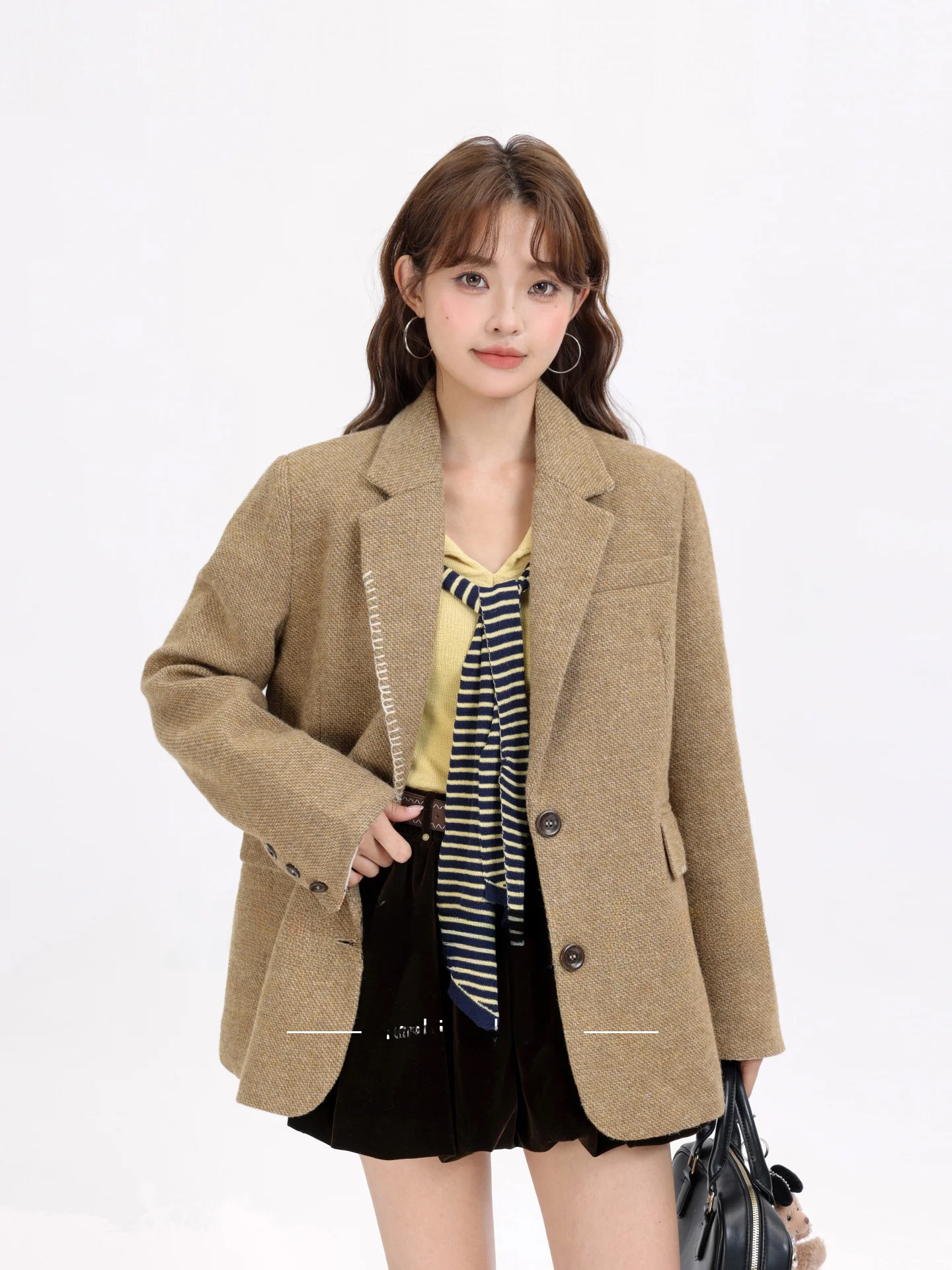 Ele шерстяной твидовый костюм Jaet, женский свободный крой, универсальная осенняя верхняя одежда Briti Sle, дышащее длинное пальто све
Ele шерстяной твидовый костюм Jaet, женский свободный крой, универсальная осенняя верхняя одежда Briti Sle, дышащее длинное пальто све