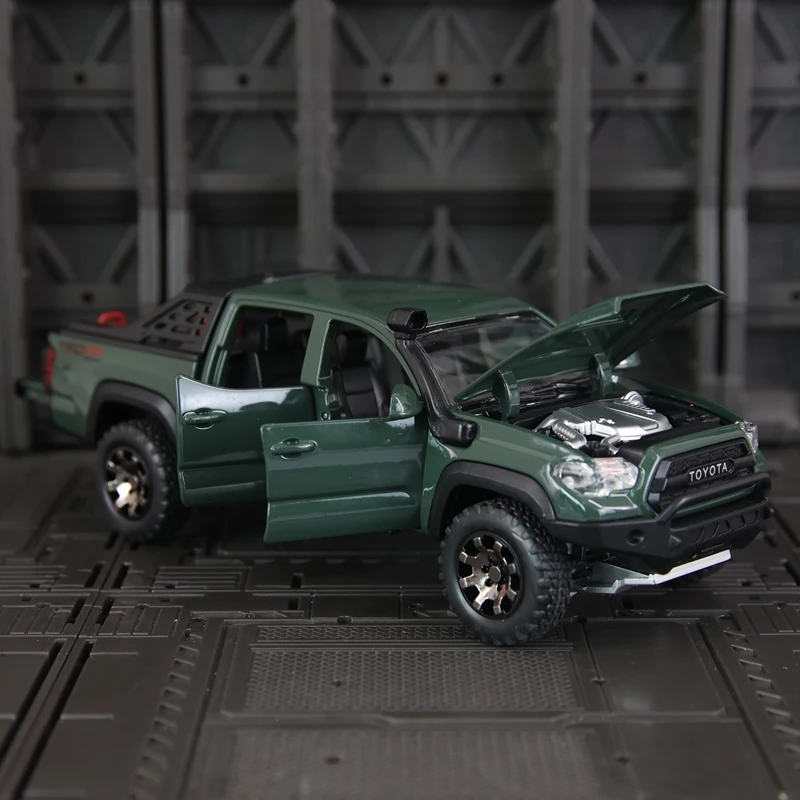 1:32 Toyota Takuma Alloy Pickup Модель внедорожника Автомобильные аксессуары Двери и крышки двигателя Багажник можно открыть в качестве игрушки
1:32 Toyota Takuma Alloy Pickup Модель внедорожника Автомобильные аксессуары Двери и крышки двигателя Багажник можно открыть в качестве игрушки