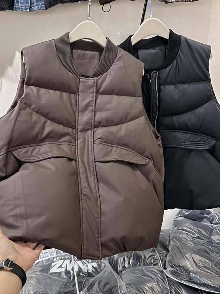 Thickened down Cotton Vest Women's Outerwear 2025 New Autumn Winter Fashion Popular Warm Cotton Coat Shoulder Pad Vest Jacket
Thickened down Cotton Vest Women's Outerwear 2025 New Autumn Winter Fashion Popular Warm Cotton Coat Shoulder Pad Vest Jacket